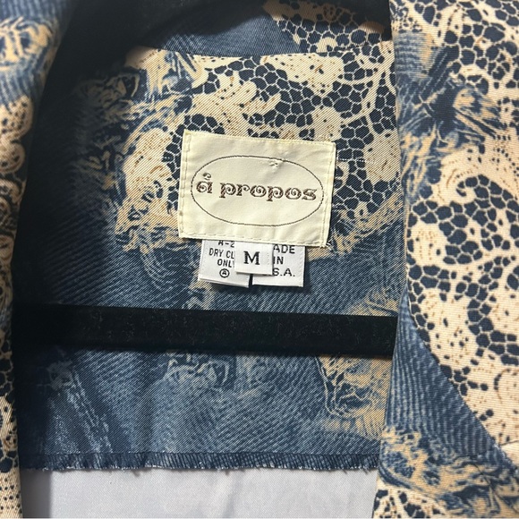 Vintage Blue and Cream Women's Jacket - Picture 2 of 5